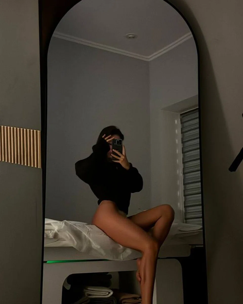Lina, escort in Hong Kong