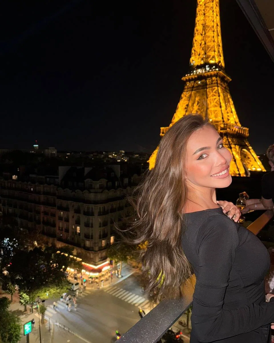 Shakira, escort in New York