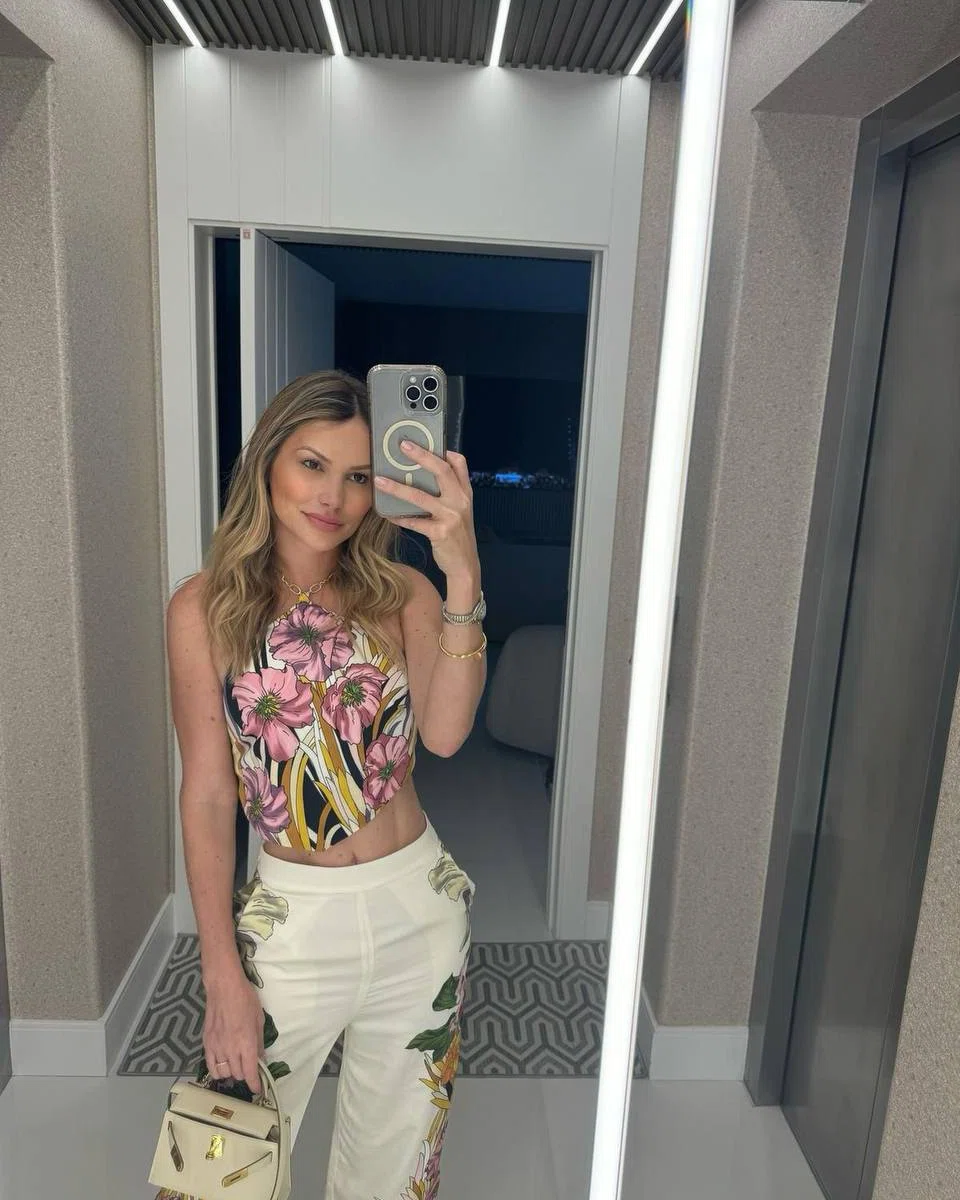 Isabella, escort in Abu Dhabi