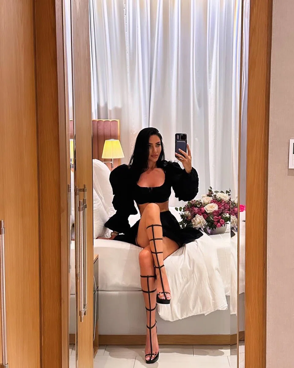 Anna, escort in Paris