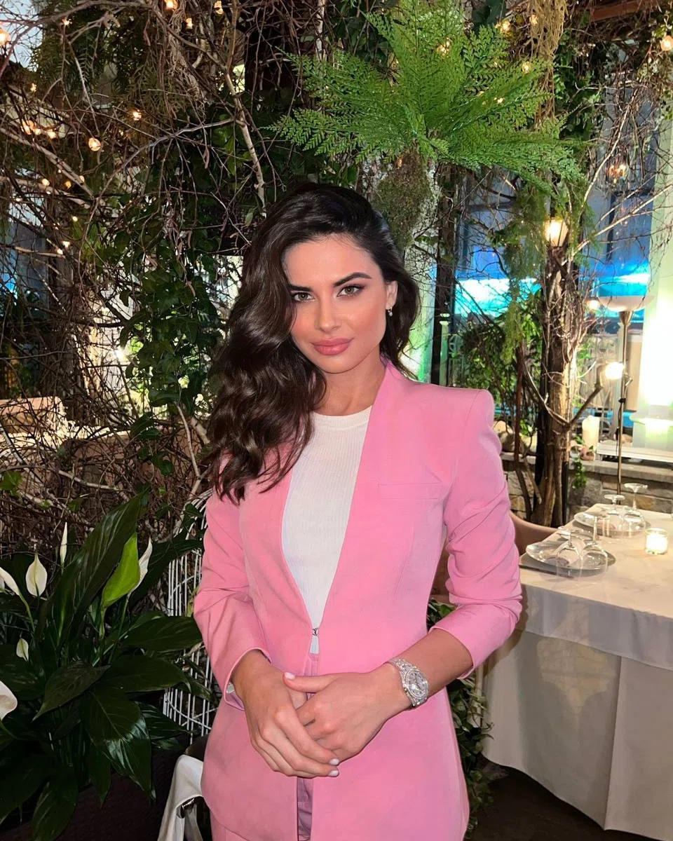 Kamilla, escort in Istanbul