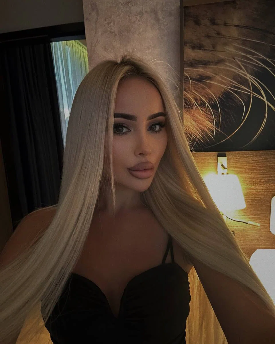 Mia, escort in Warsaw