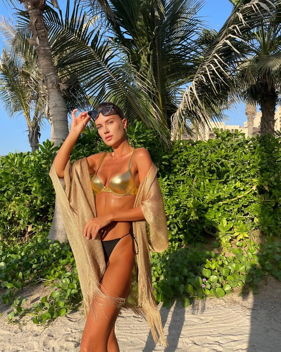 Bella, escort in Milan