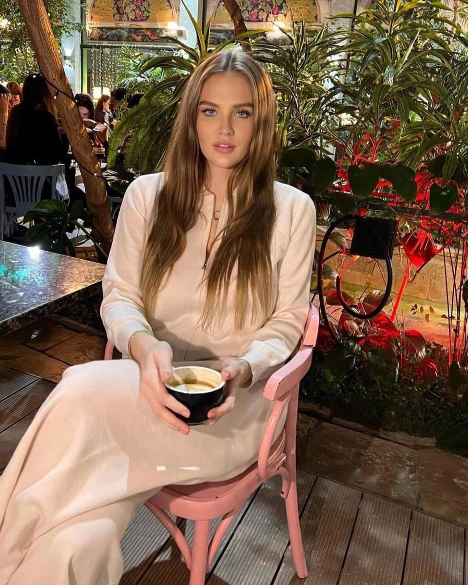 Alexa, escort in Saint Barthélemy — photo 1 of 10